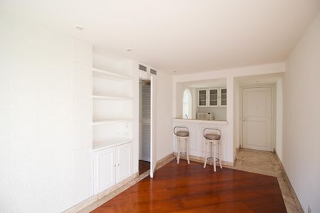 Apartamento à venda com 45m², 1 quarto e 1 vaga Apartamento à venda com 45m², 1 quarto e 1 vagaSala