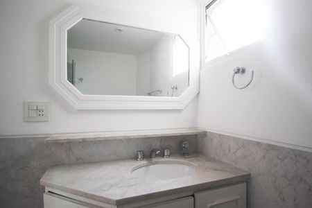 Apartamento à venda com 45m², 1 quarto e 1 vaga Apartamento à venda com 45m², 1 quarto e 1 vagaBanheiro