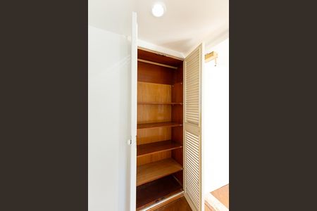 Apartamento para alugar com 45m², 1 quarto e 1 vaga Apartamento para alugar com 45m², 1 quarto e 1 vagaCorredor