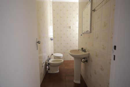 Casa à venda com 135m², 3 quartos e 2 vagasBanheiro Suíte