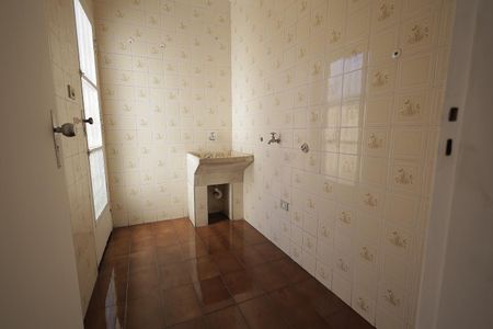 Casa à venda com 135m², 3 quartos e 2 vagasÁrea de Serviço