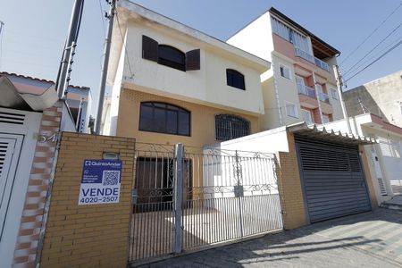 Casa à venda com 135m², 3 quartos e 2 vagasFachada