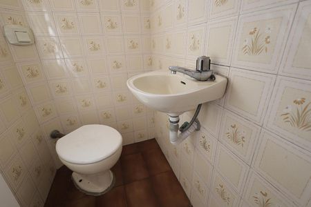 Casa à venda com 135m², 3 quartos e 2 vagasBanheiro