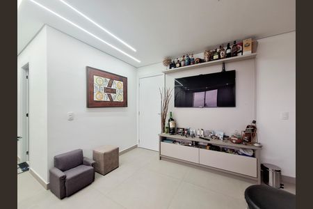 Apartamento à venda com 42m², 2 quartos e 1 vaga Apartamento à venda com 42m², 2 quartos e 1 vagaSala