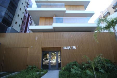 Apartamento à venda com 101m², 3 quartos e 1 vagaFachada