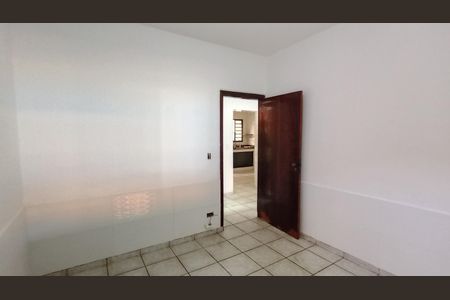 Quarto 1 de casa para alugar com 3 quartos, 200m² em Jardim Imperador, Suzano
