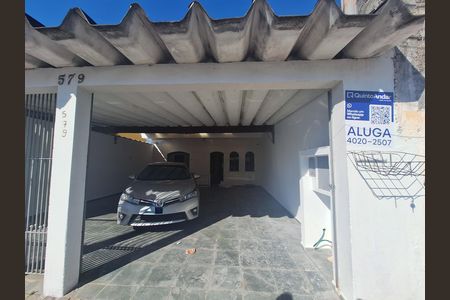 Casa para alugar com 200m², 2 quartos e 4 vagas