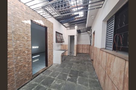 Casa para alugar com 200m², 2 quartos e 4 vagas