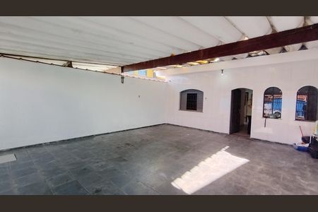 Quintal de casa para alugar com 3 quartos, 200m² em Jardim Imperador, Suzano