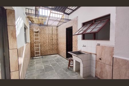 Casa para alugar com 200m², 3 quartos e 4 vagasÁrea de serviço 