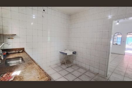 Cozinha  de casa para alugar com 3 quartos, 200m² em Jardim Imperador, Suzano