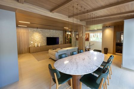 Casa de condomínio à venda com 2117m², 4 quartos e 8 vagas Casa de condomínio à venda com 2117m², 4 quartos e 8 vagasSala de Jantar