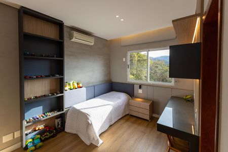 Casa de condomínio à venda com 2117m², 4 quartos e 8 vagas Casa de condomínio à venda com 2117m², 4 quartos e 8 vagasSuíte 1