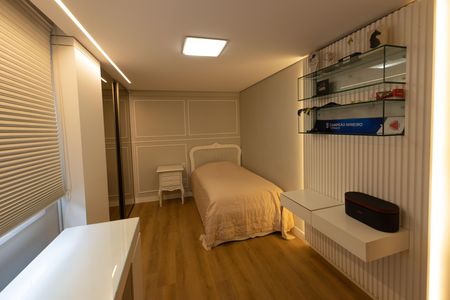 Casa de condomínio à venda com 2117m², 4 quartos e 8 vagas Casa de condomínio à venda com 2117m², 4 quartos e 8 vagasQuarto 1