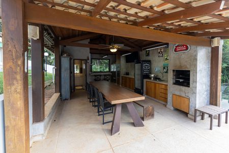 Casa de condomínio à venda com 2117m², 4 quartos e 8 vagas Casa de condomínio à venda com 2117m², 4 quartos e 8 vagasÁrea Gourmet