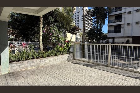 Fachada de apartamento para alugar com 2 quartos, 73m² em Jardim Praiano, Guarujá