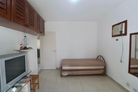Quarto de apartamento para alugar com 2 quartos, 73m² em Jardim Praiano, Guarujá