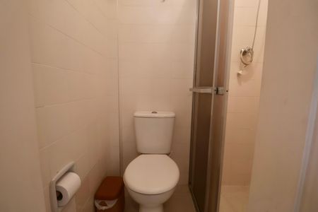 Apartamento para alugar com 73m², 2 quartos e 1 vaga Apartamento para alugar com 73m², 2 quartos e 1 vagaBanheiro de serviço