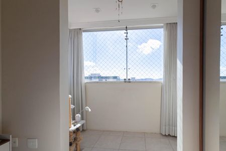 Apartamento à venda com 76m², 3 quartos e 2 vagas Apartamento à venda com 76m², 3 quartos e 2 vagasVaranda do quarto 2