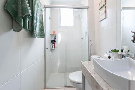 Apartamento à venda com 76m², 3 quartos e 2 vagas Apartamento à venda com 76m², 3 quartos e 2 vagasBanheiro social