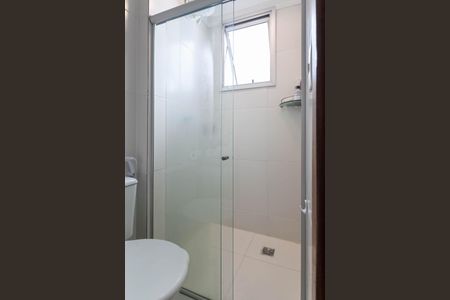 Apartamento à venda com 76m², 3 quartos e 2 vagas Apartamento à venda com 76m², 3 quartos e 2 vagasBanheiro da suíte