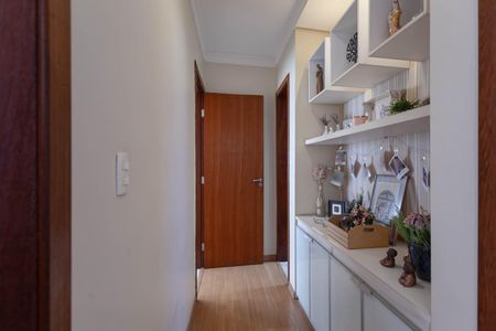 Apartamento à venda com 76m², 3 quartos e 2 vagas Apartamento à venda com 76m², 3 quartos e 2 vagasCorredor