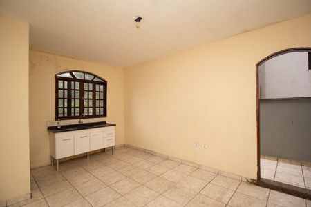 Casa à venda com 120m², 2 quartos e 1 vagaSala/Cozinha