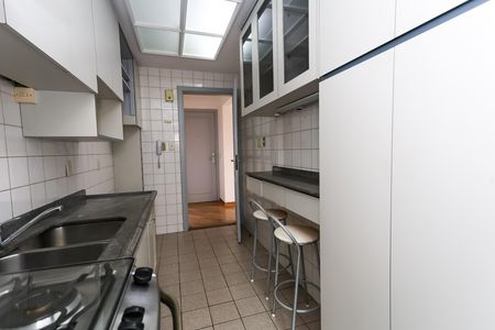 Apartamento à venda com 69m², 2 quartos e 1 vaga Apartamento à venda com 69m², 2 quartos e 1 vagaCozinha