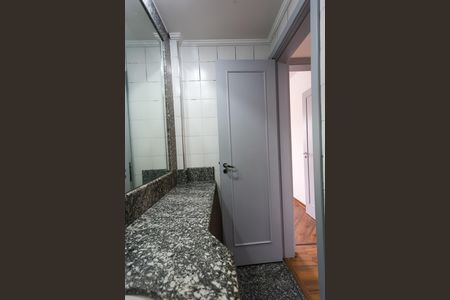 Apartamento à venda com 69m², 2 quartos e 1 vaga Apartamento à venda com 69m², 2 quartos e 1 vagaBanheiro