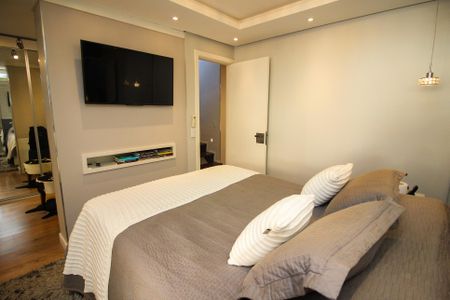 Casa de condomínio à venda com 220m², 4 quartos e 3 vagas Casa de condomínio à venda com 220m², 4 quartos e 3 vagasSuíte 1
