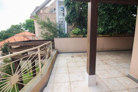 Casa de condomínio à venda com 220m², 4 quartos e 3 vagas Casa de condomínio à venda com 220m², 4 quartos e 3 vagasÁrea comum - Solário