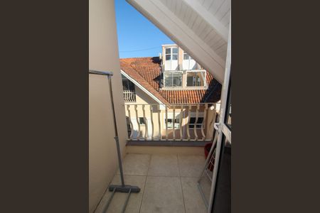 Sacada da Suíte 3 de casa de condomínio à venda com 4 quartos, 220m² em Cavalhada, Porto Alegre