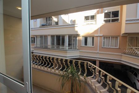 Vista da Sala de casa de condomínio à venda com 4 quartos, 220m² em Cavalhada, Porto Alegre
