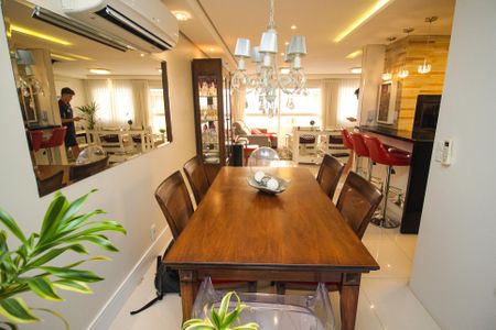 Sala de Jantar de casa de condomínio à venda com 4 quartos, 220m² em Cavalhada, Porto Alegre