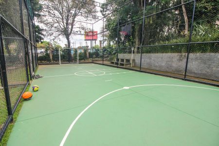 Casa de condomínio à venda com 220m², 4 quartos e 3 vagas Casa de condomínio à venda com 220m², 4 quartos e 3 vagasQuadra Esportiva