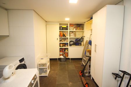 Área de Serviço de casa de condomínio à venda com 4 quartos, 220m² em Cavalhada, Porto Alegre