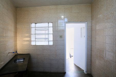Casa para alugar com 30m², 1 quarto e sem vagaCozinha e Área de Serviço