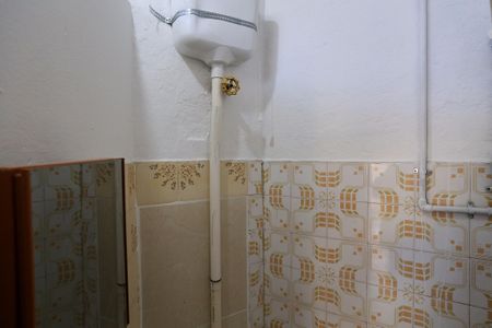 Banheiro de casa para alugar com 1 quarto, 30m² em Santa Cruz, Belo Horizonte