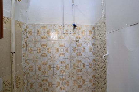 Banheiro de casa para alugar com 1 quarto, 30m² em Santa Cruz, Belo Horizonte