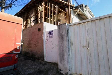 Casa para alugar com 30m², 1 quarto e sem vagaFachada com Plaquinha