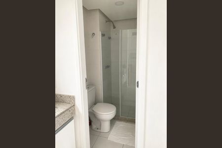Banheiro de kitnet/studio para alugar com 1 quarto, 45m² em Jacarepaguá, Rio de Janeiro