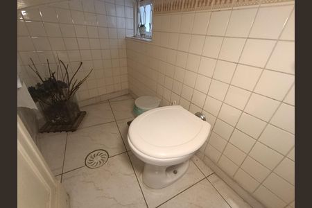 Casa para alugar com 150m², 5 quartos e 3 vagasLavabo