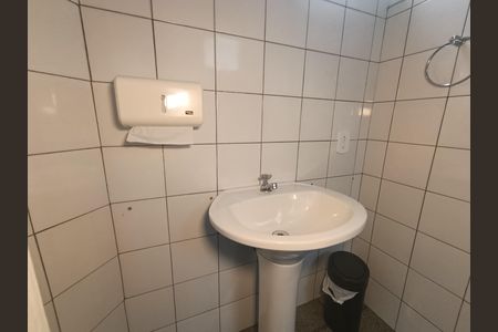 Casa para alugar com 150m², 5 quartos e 3 vagasBanheiro