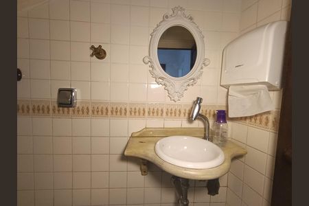 Lavabo de casa para alugar com 5 quartos, 150m² em Bela Vista, São Paulo