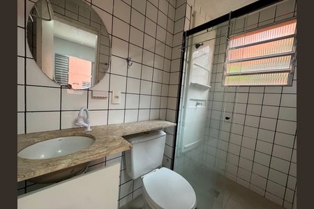 Apartamento à venda com 72m², 3 quartos e 2 vagas Apartamento à venda com 72m², 3 quartos e 2 vagasBanheiro da Suíte