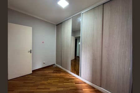 Apartamento à venda com 72m², 3 quartos e 2 vagas Apartamento à venda com 72m², 3 quartos e 2 vagasQuarto 1