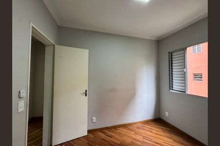 Apartamento à venda com 72m², 3 quartos e 2 vagas Apartamento à venda com 72m², 3 quartos e 2 vagasQuarto 2
