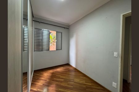 Apartamento à venda com 72m², 3 quartos e 2 vagas Apartamento à venda com 72m², 3 quartos e 2 vagasQuarto 1