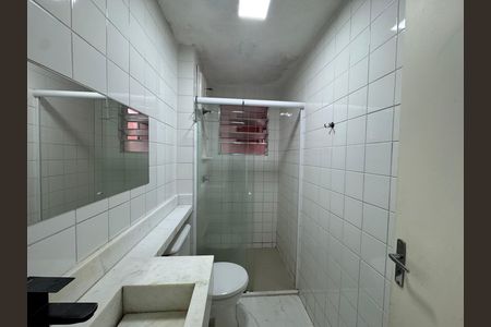 Apartamento à venda com 72m², 3 quartos e 2 vagas Apartamento à venda com 72m², 3 quartos e 2 vagasBanheiro 2