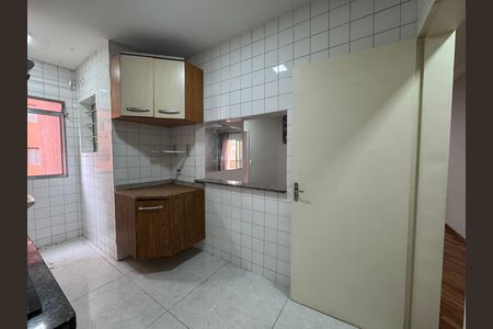 Cozinha de apartamento à venda com 3 quartos, 72m² em Piratininga, Osasco